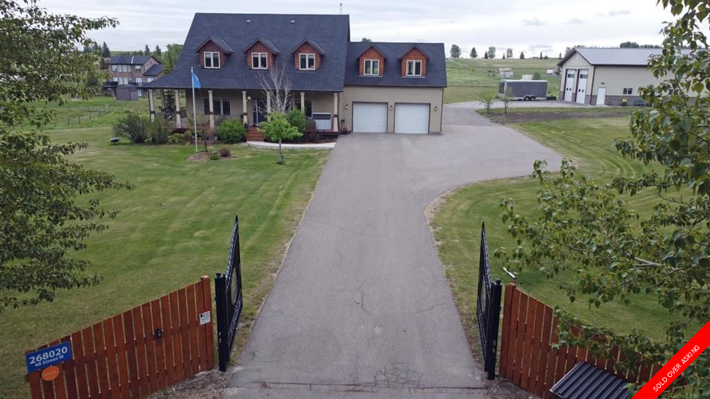 DeWinton Detached for sale: 5 bedroom 2,857.70 sq.ft. (Listed 2021-06-11)