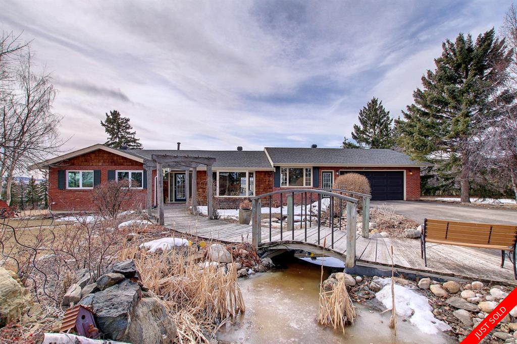 Spruce Meadows Detached for sale: 4 bedroom 1,980.90 sq.ft. (Listed 2022-03-20)
