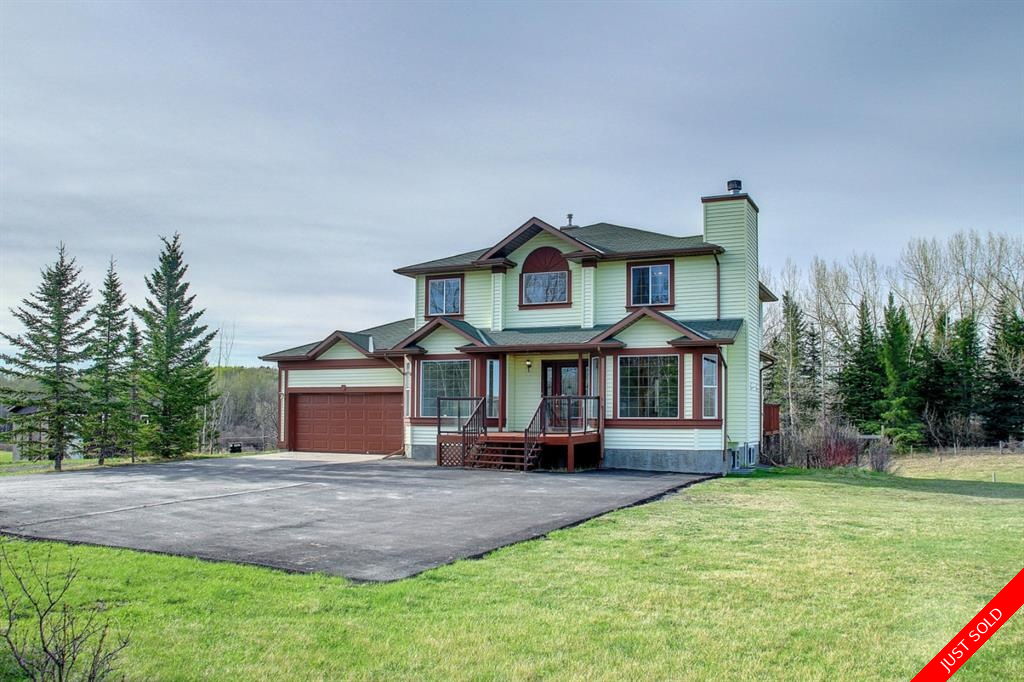 Priddis Detached for sale: 5 bedroom 2,317.70 sq.ft. (Listed 2022-05-19)