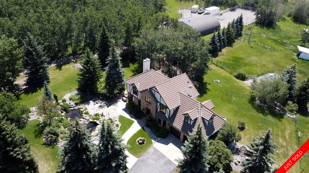 Red Deer Lake Detached for sale: 4 bedroom 2,664.30 sq.ft. (Listed 2023-07-06)