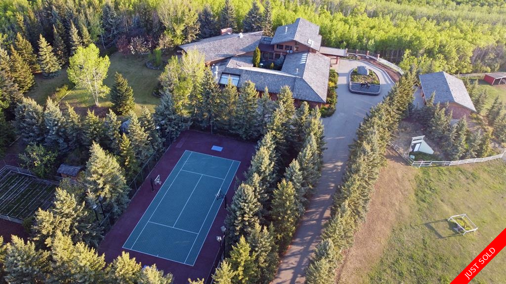 Red Deer Lake Detached for sale: 4 bedroom 8,850.70 sq.ft. (Listed 2022-06-09)